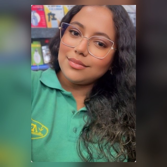 Cinthia, atendente da Agrodel